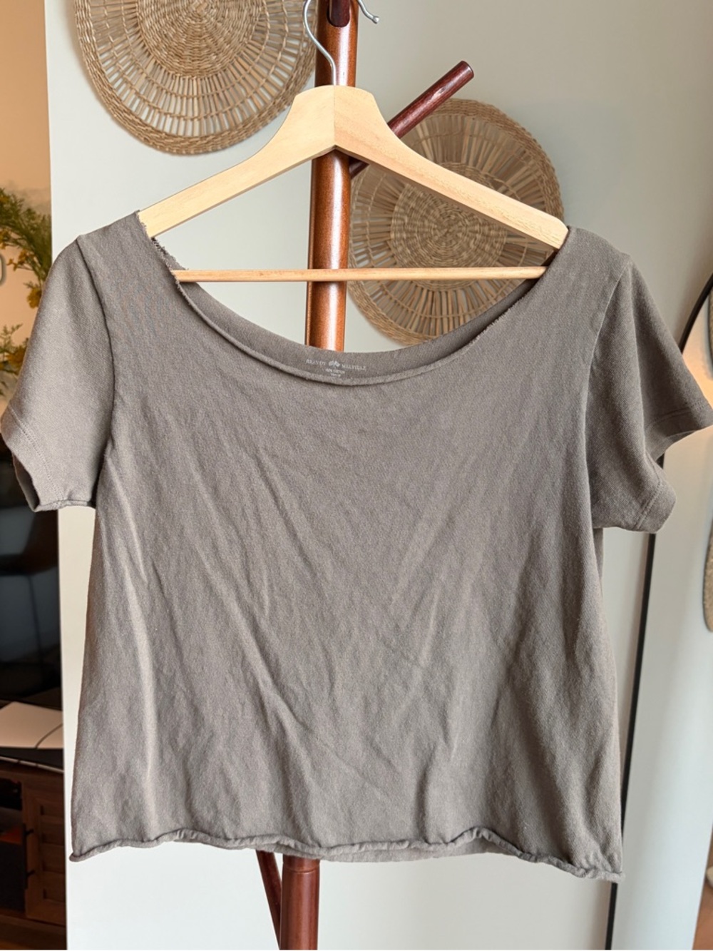 BRANDY MELVILLE BROWN ROBYN TOP